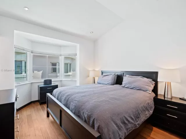 3-bedroom home for sale in Coral Gables - 261 Navarre Ave A-3 - MondialRealty