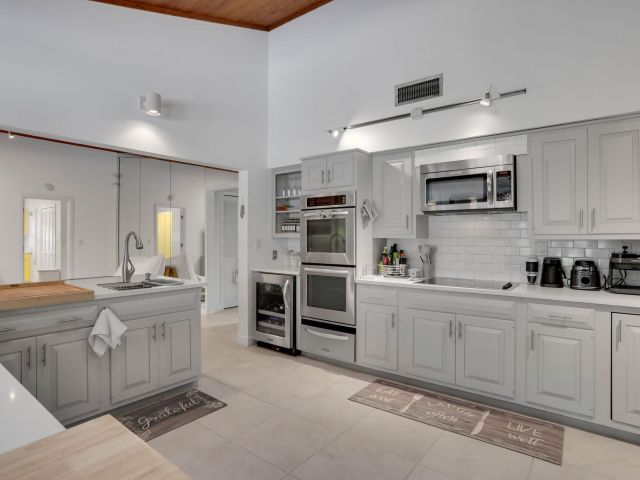 Home for rent at 2903 Banyan Boulevard Circle NW - photo 6699304