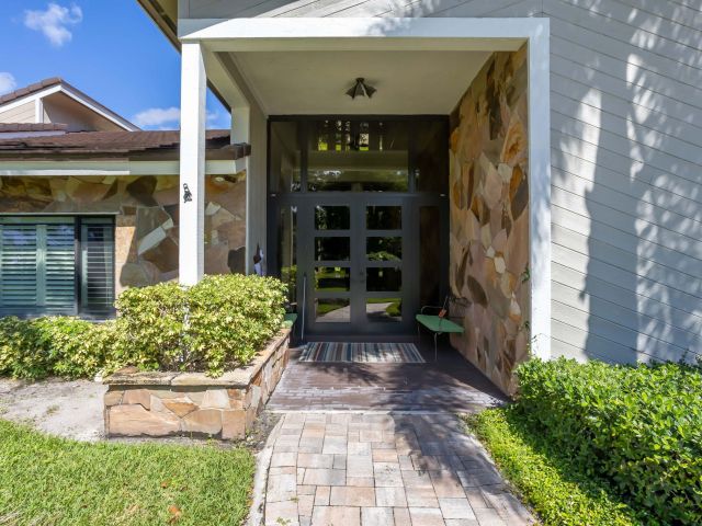 Home for rent at 2903 Banyan Boulevard Circle NW - photo 6699310