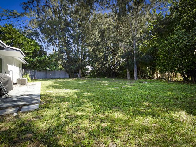 Home for sale at 1800 NW 14th Avenue - photo 6686940
