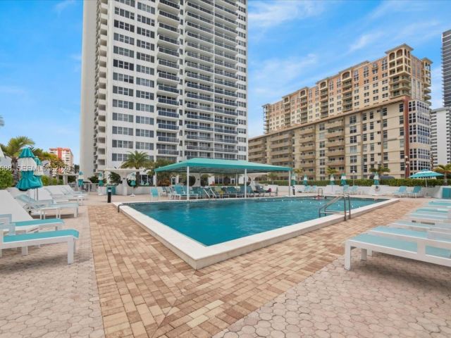 1-bedroom condo for rent in Hallandale Beach - 3140 S Ocean Dr 207 - MondialRealty