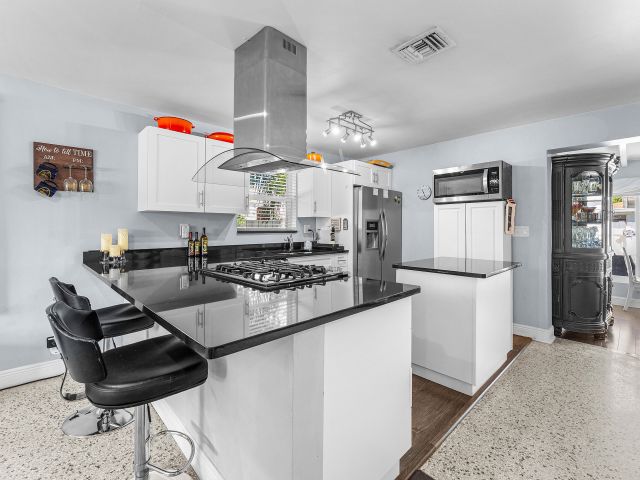 Home for sale at 439 45th Street - photo 6669128