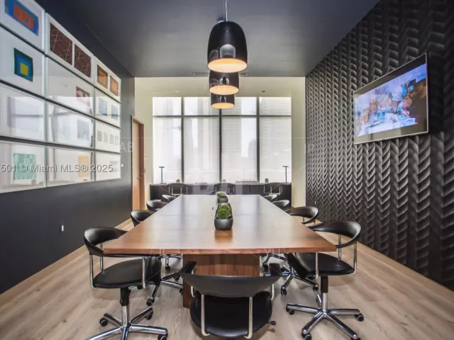 2-bedroom condo for sale in Miami - 55 SW 9th ST 3006 - MondialRealty