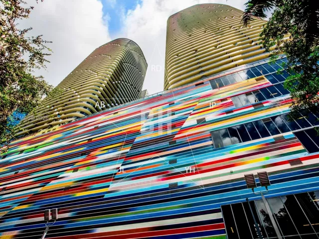 2-bedroom condo for sale in Miami - 55 SW 9th ST 3006 - MondialRealty