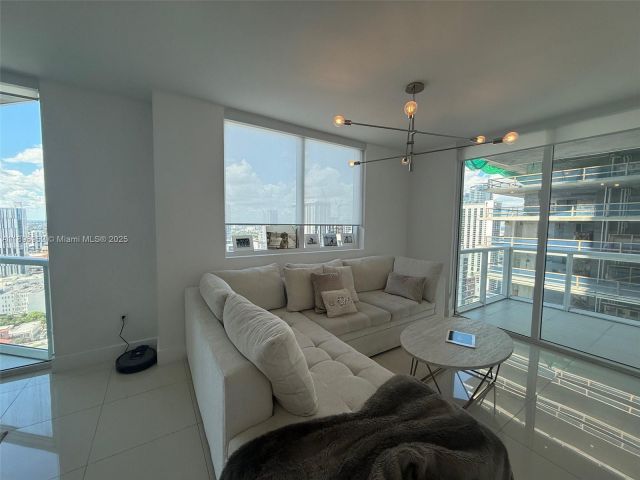 Apartment for sale  Unit #3708 - photo 6669723