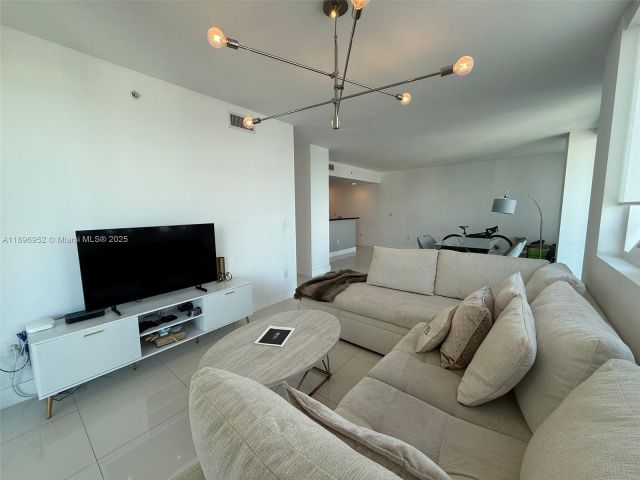 Apartment for sale  Unit #3708 - photo 6669732