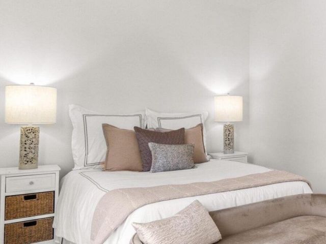 Home for rent at 608 SE 2nd Avenue Avenue - photo 6669241