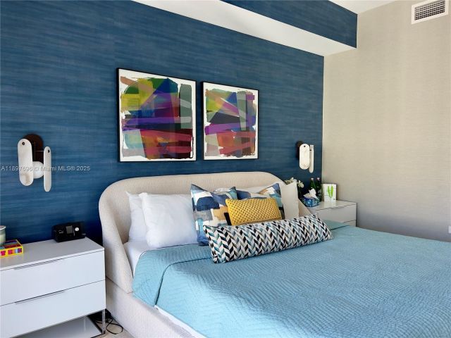 Apartment for sale  Unit #3611 - photo 6669110