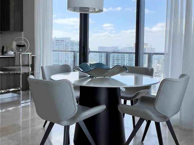 Apartment for sale  Unit #3611 - photo 6669116