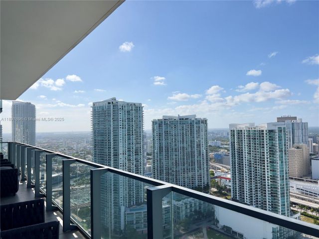 Apartment for sale  Unit #3611 - photo 6669121