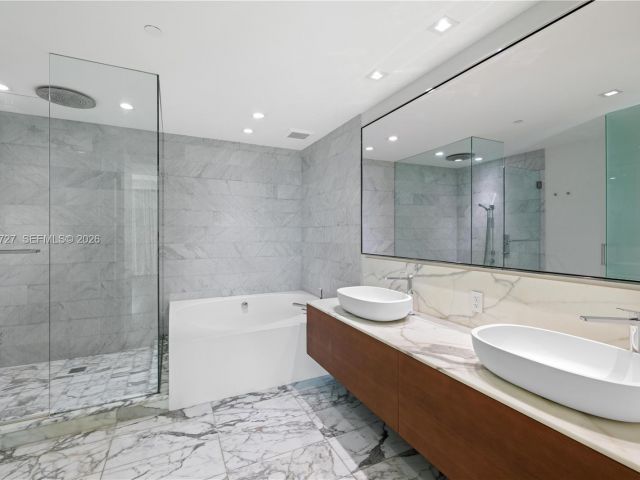 Apartment for sale  Unit #311 - photo 6718038