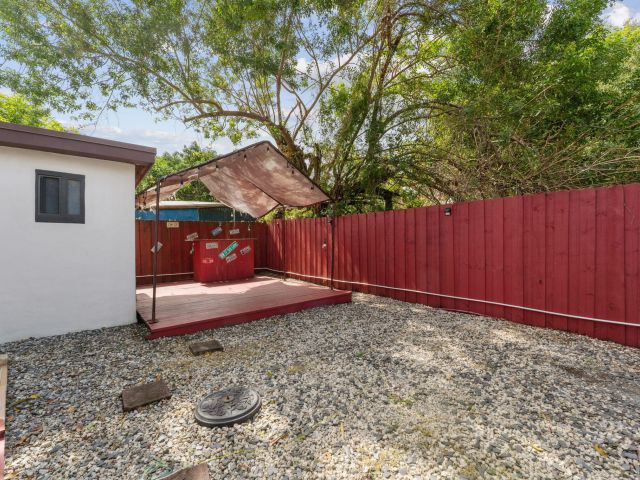 Home for rent at 1204 NW 70th Street - photo 6669975