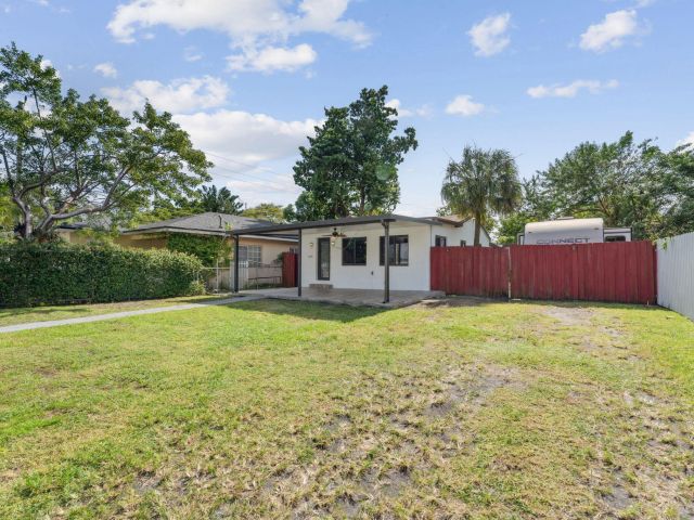 Home for rent at 1204 NW 70th Street - photo 6669976