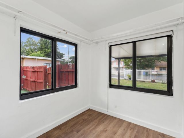 Home for rent at 1204 NW 70th Street - photo 6669977