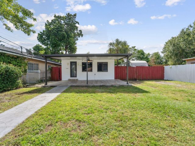 Home for rent at 1204 NW 70th Street - photo 6669992