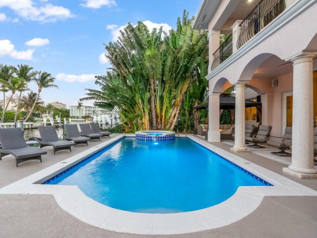 Home for rent at 961 Banyan Drive - photo 6670149