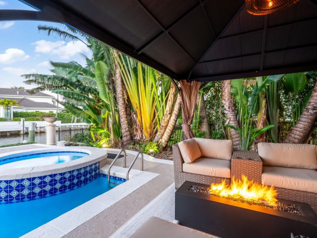 Home for rent at 961 Banyan Drive - photo 6670152