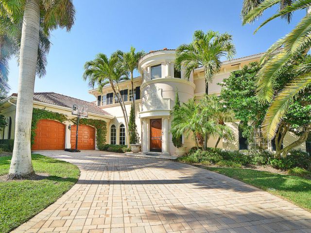 Home for rent at 961 Banyan Drive - photo 6670156