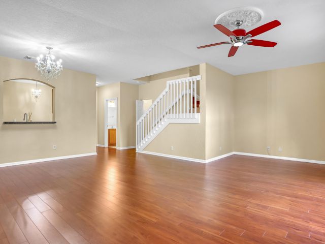 Home for rent at 2226 Oakmont Drive - photo 6856049