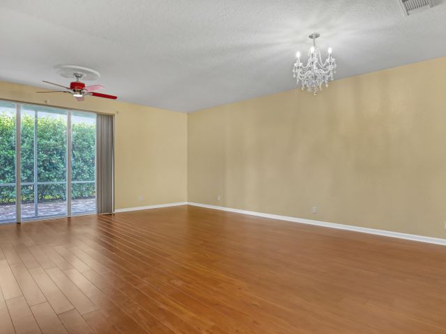 Home for rent at 2226 Oakmont Drive - photo 6856050