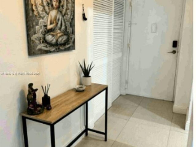 Apartment for sale  Unit #1117 - photo 6670083