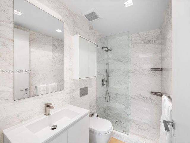 Apartment for sale  Unit #TWN7 - photo 6753218