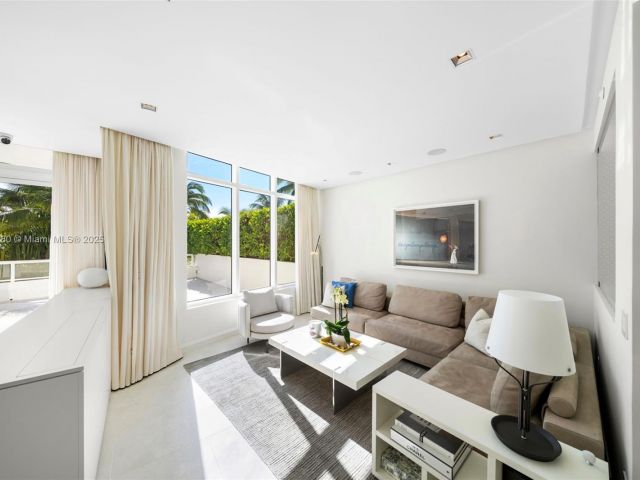 Apartment for sale  Unit #TWN7 - photo 6753228