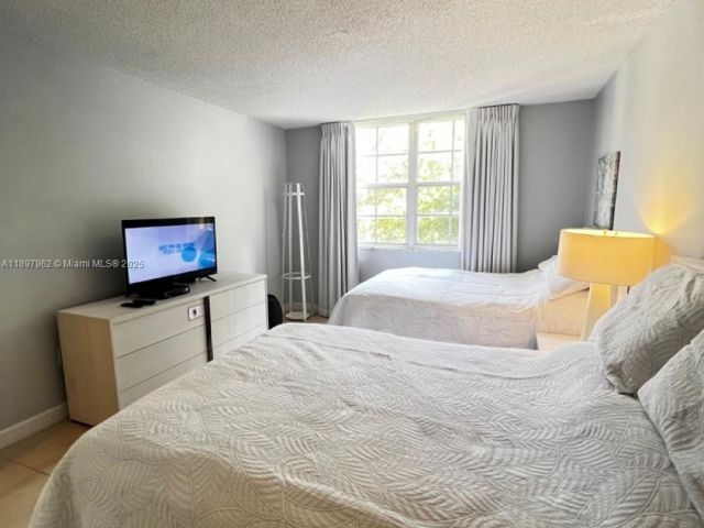 Apartment for rent  Unit # - photo 7446289