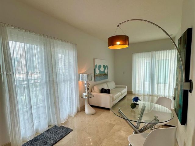 Apartment for sale  Unit #1-UPH1 - photo 6673092