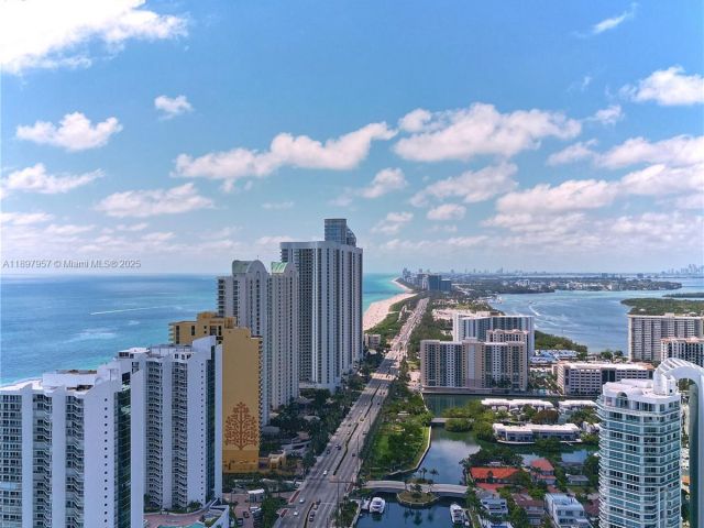 Apartment for sale  Unit #1-UPH1 - photo 6673102