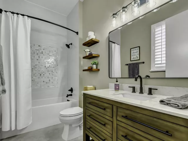 4-bedroom home for sale in West Palm Beach - 1209 Breakers West Boulevard - MondialRealty