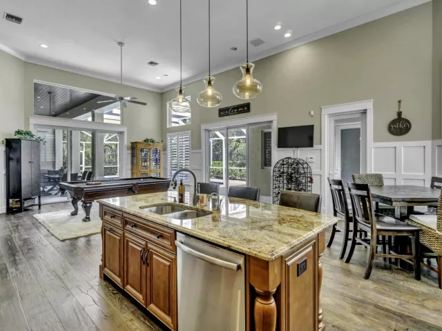 4-bedroom home for sale in West Palm Beach - 1209 Breakers West Boulevard - MondialRealty