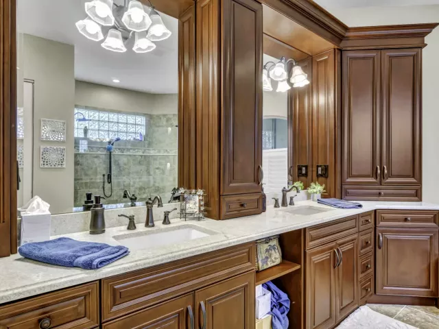 4-bedroom home for sale in West Palm Beach - 1209 Breakers West Boulevard - MondialRealty