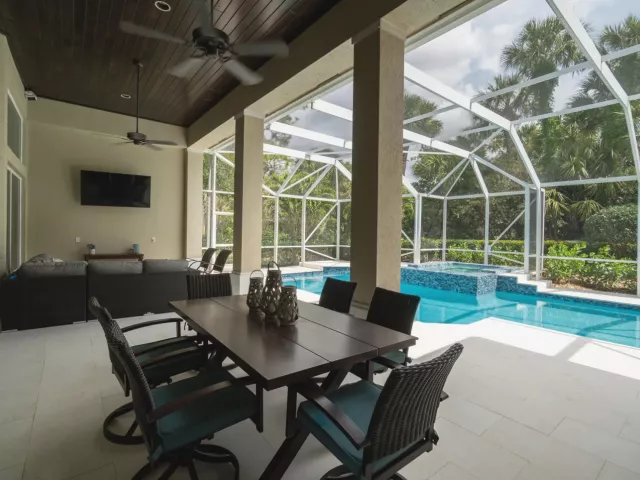 4-bedroom home for sale in West Palm Beach - 1209 Breakers West Boulevard - MondialRealty