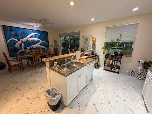 Home for rent at 67 Legacy Court - photo 6676522