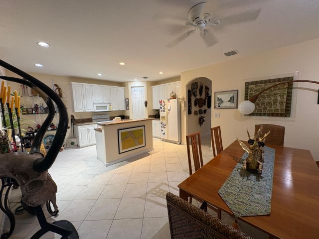 Home for rent at 67 Legacy Court - photo 6676524