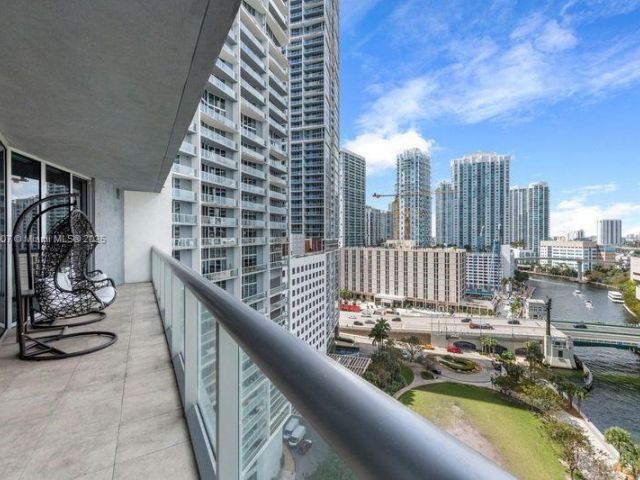 Apartment for sale  Unit #1602 - photo 6728288