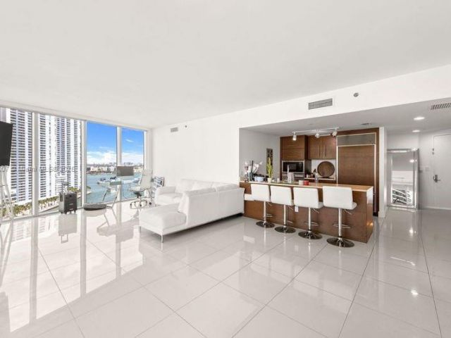 Apartment for sale  Unit #1602 - photo 6728294