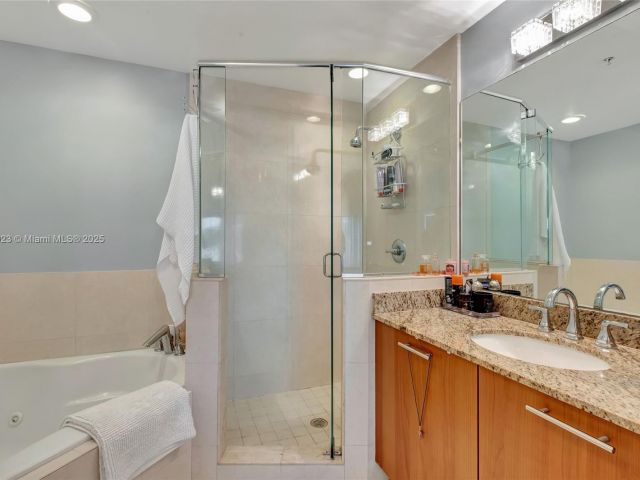 Home for sale at 18409 NE 27th Ct 156 - photo 6671796