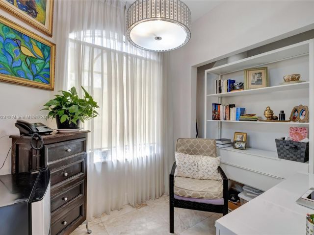 Home for sale at 18409 NE 27th Ct 156 - photo 6671805