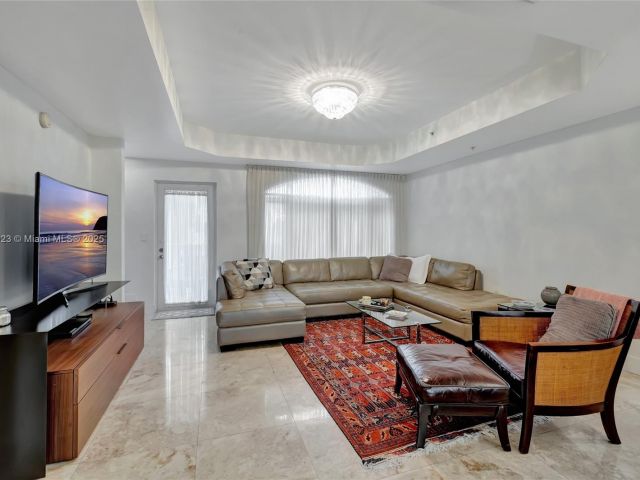 Home for sale at 18409 NE 27th Ct 156 - photo 6671808