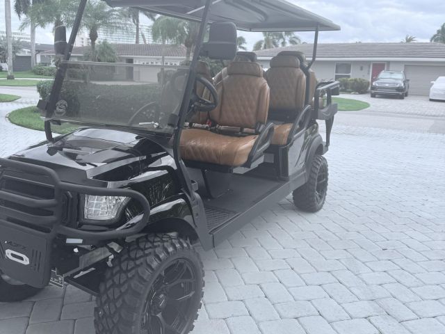 Home for sale at 2731 NE 5th Street - photo 6704046