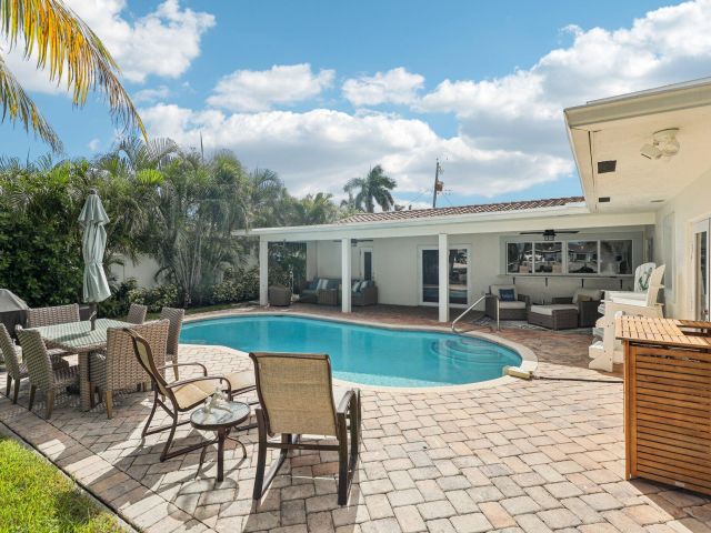 Home for sale at 2731 NE 5th Street - photo 6704056