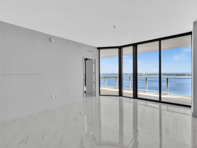 Apartment for rent  Unit #3303 - photo 6672871