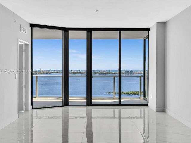 Apartment for rent  Unit #3303 - photo 6672873