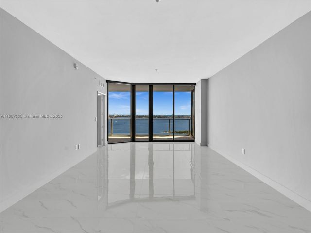 Apartment for rent  Unit #3303 - photo 6672875