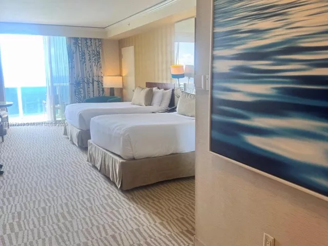 2-bedroom condo for sale in Sunny Isles Beach - 18001 COLLINS 1409 - MondialRealty