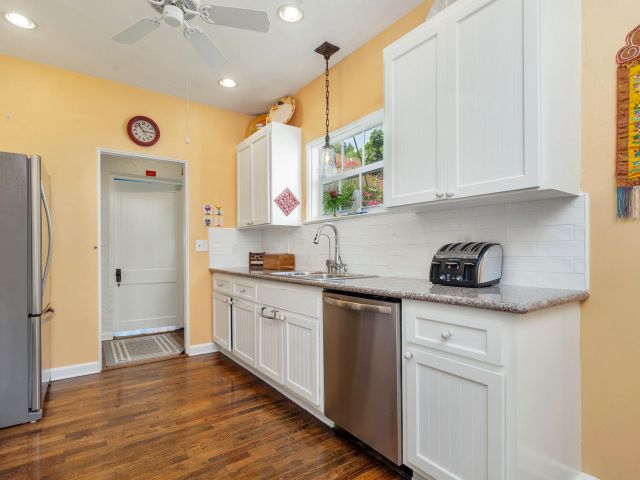 Home for sale at 714 Sunset Road - photo 6683366