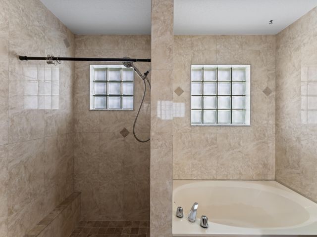 Home for sale at 2022 Bonisle Circle - photo 6688265