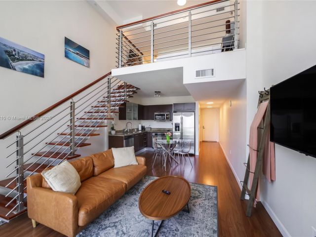 Apartment for sale  Unit #1003 - photo 6672913